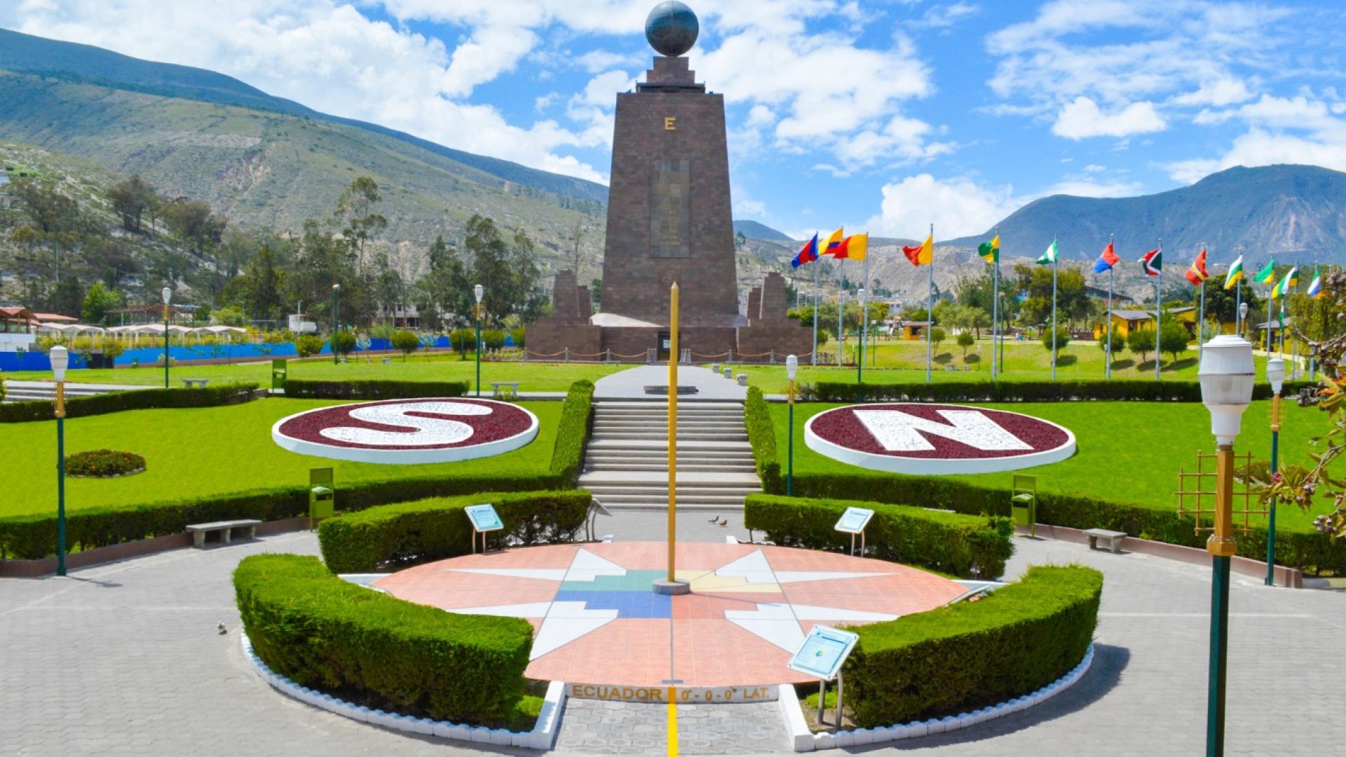  Foto Centro Histórico - Mitad del Mundo