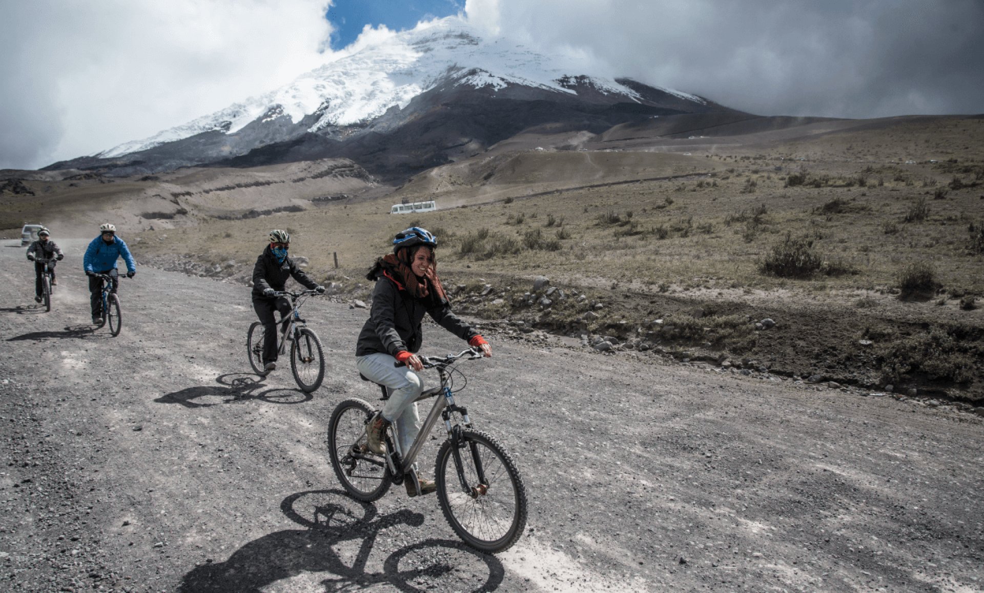 Volcán Cotopaxi - Tour en bicicleta y caminata